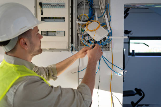 Best Emergency Electrical Repair  in Rochester, MI